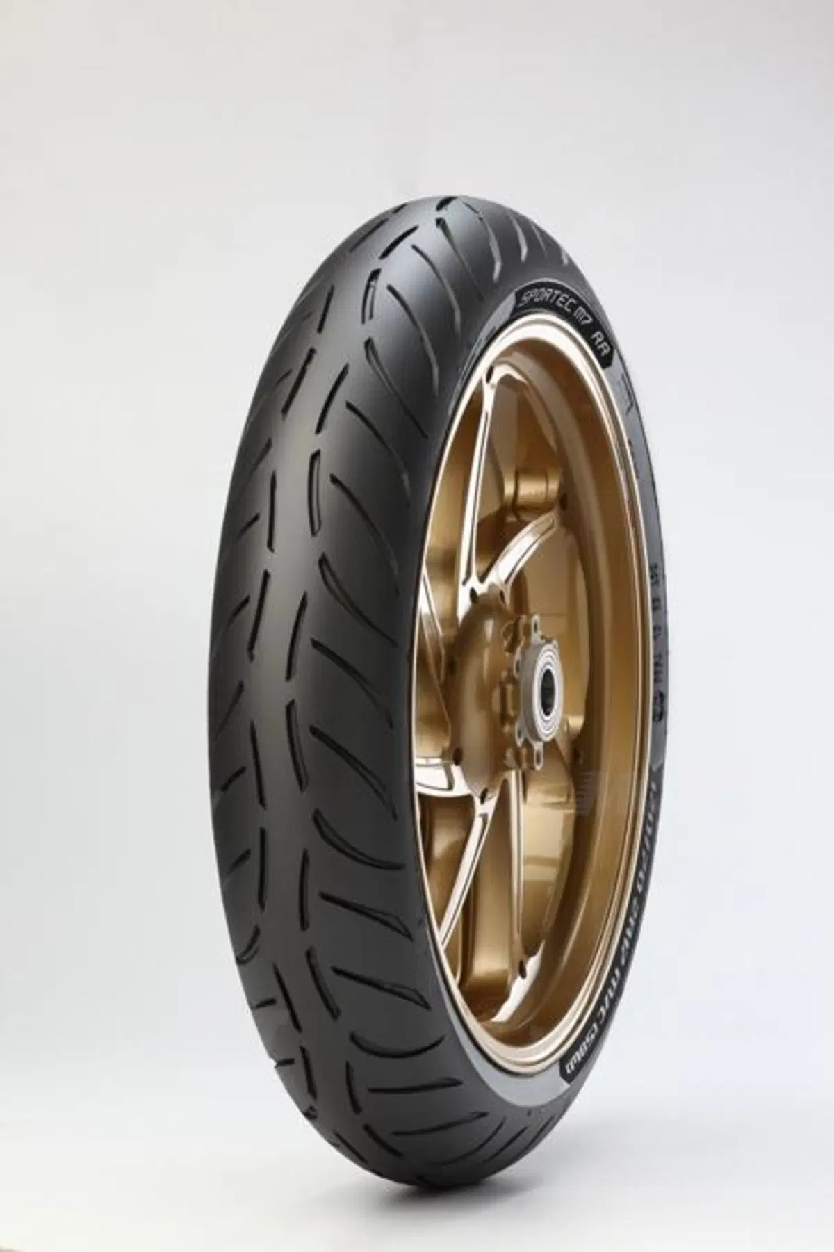 Metzeler Sportec M7 RR. La prova dello pneumatico sportivo a tutto campo (21)