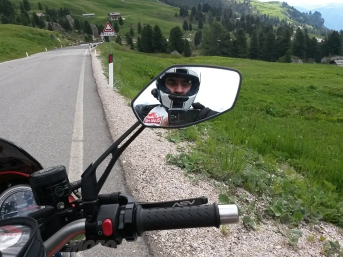 "20.000 pieghe" su una Triumph. Il diario (3)