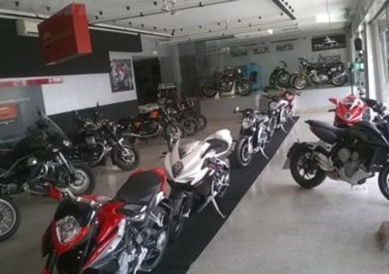 Dotoli aggiunge le MV Agusta nella concessionaria di Napoli