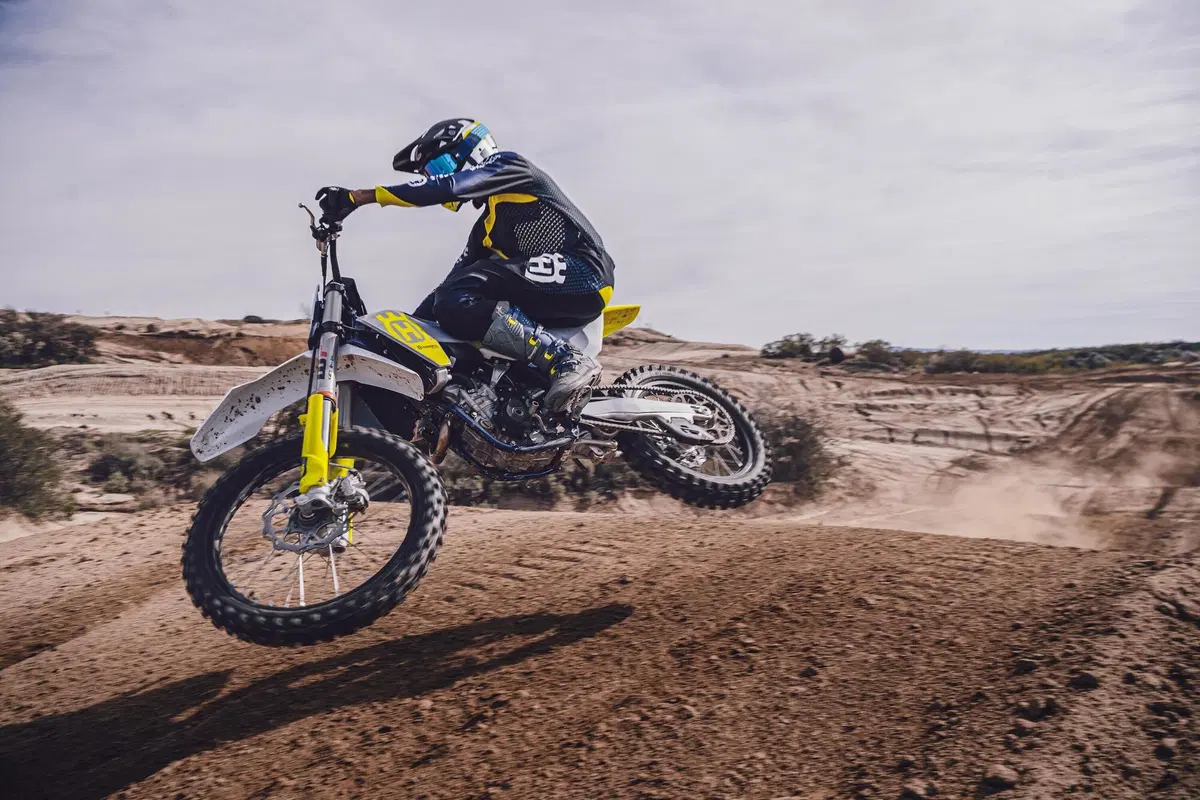 Husqvarna TC e FC: novità importanti per la gamma Cross 2023 (14)