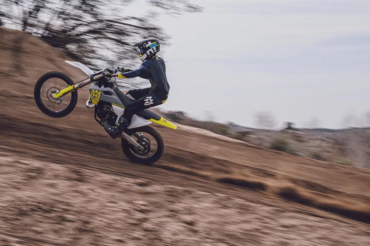 Husqvarna TC e FC: novità importanti per la gamma Cross 2023 (24)
