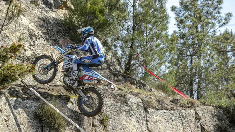 TM in testa al Mondiale Enduro dopo il GP del Portogallo