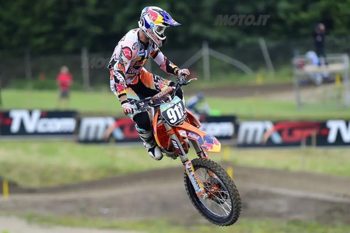 Cairoli fa il bis e allunga nella MXGP (6)