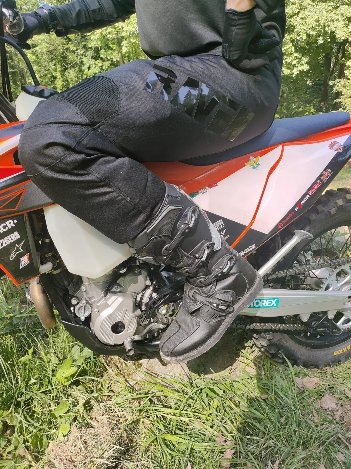 Maglia e pantalone Raven Rival by 24MX (6)