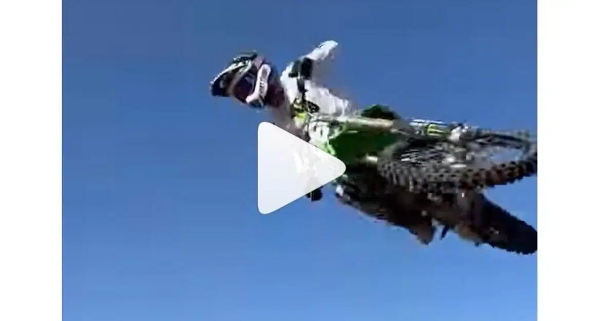 Chiudere un salto in moto sulla ruota davanti, i pi&ugrave; non possono Axell Hodges pu&ograve;! [VIDEO VIRALE]