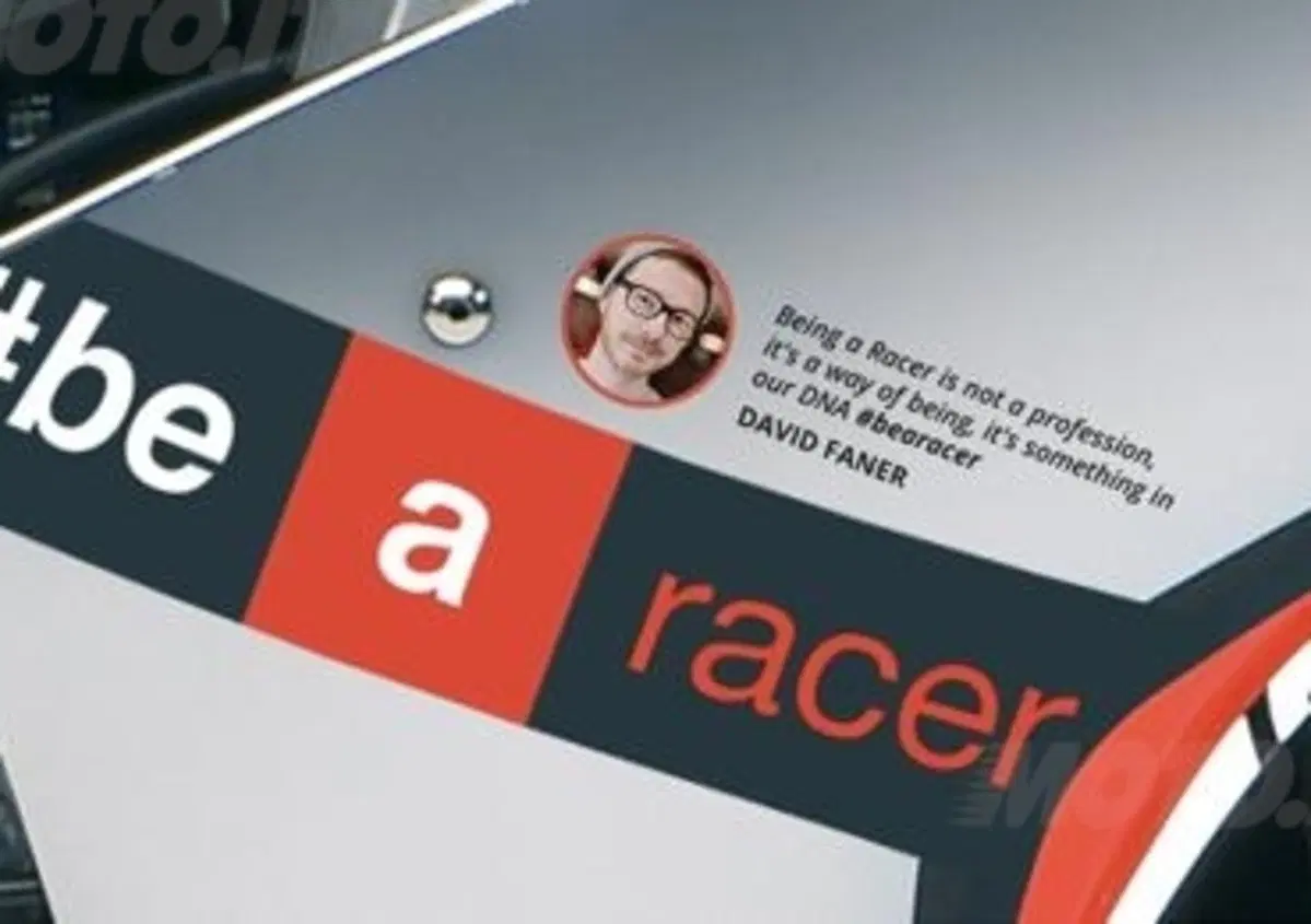 Aprilia "BeaRacer.com" i vostri Tweet sulle carene di Guintoli e Melandri