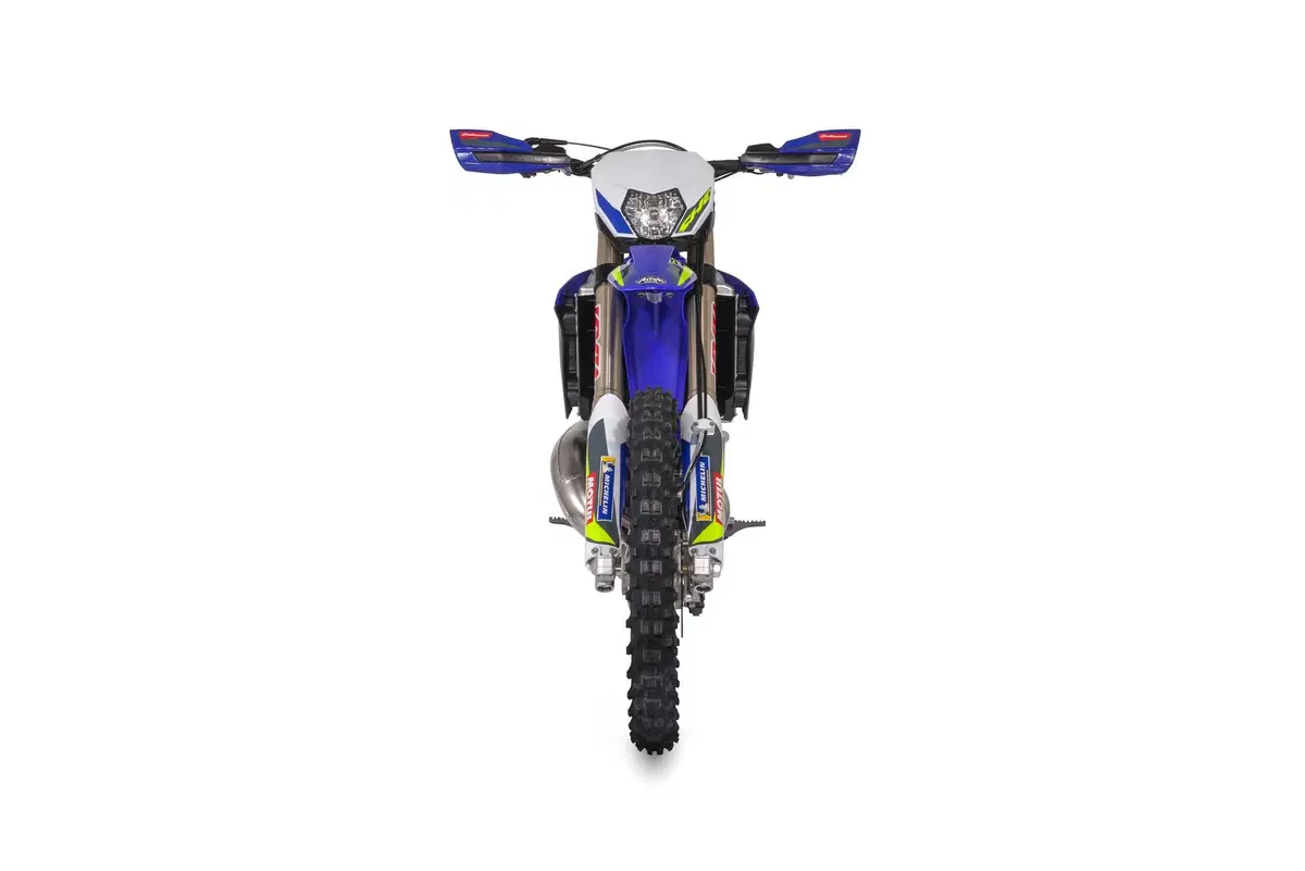 Sherco rinnova la gamma Enduro Factory 2023. Novità e prezzi (15)