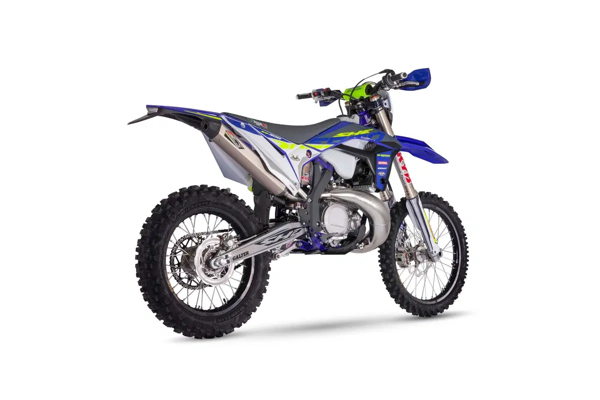 Sherco rinnova la gamma Enduro Factory 2023. Novità e prezzi (17)