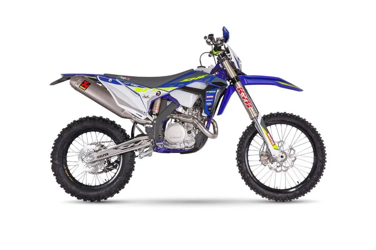 Sherco rinnova la gamma Enduro Factory 2023. Novità e prezzi (28)