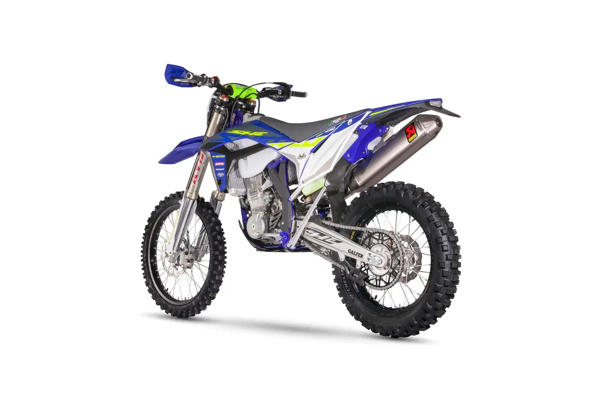 Sherco rinnova la gamma Enduro Factory 2023. Novità e prezzi (35)