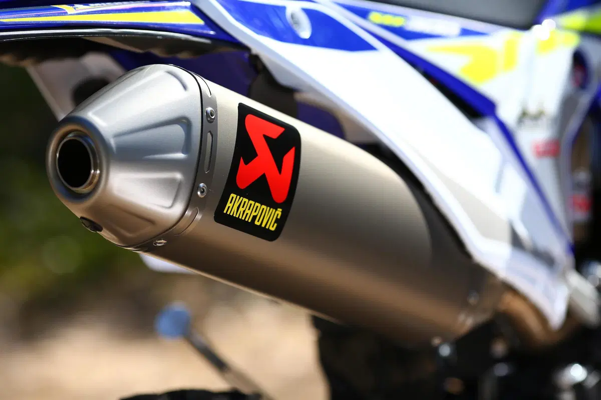 Sherco rinnova la gamma Enduro Factory 2023. Novità e prezzi (42)