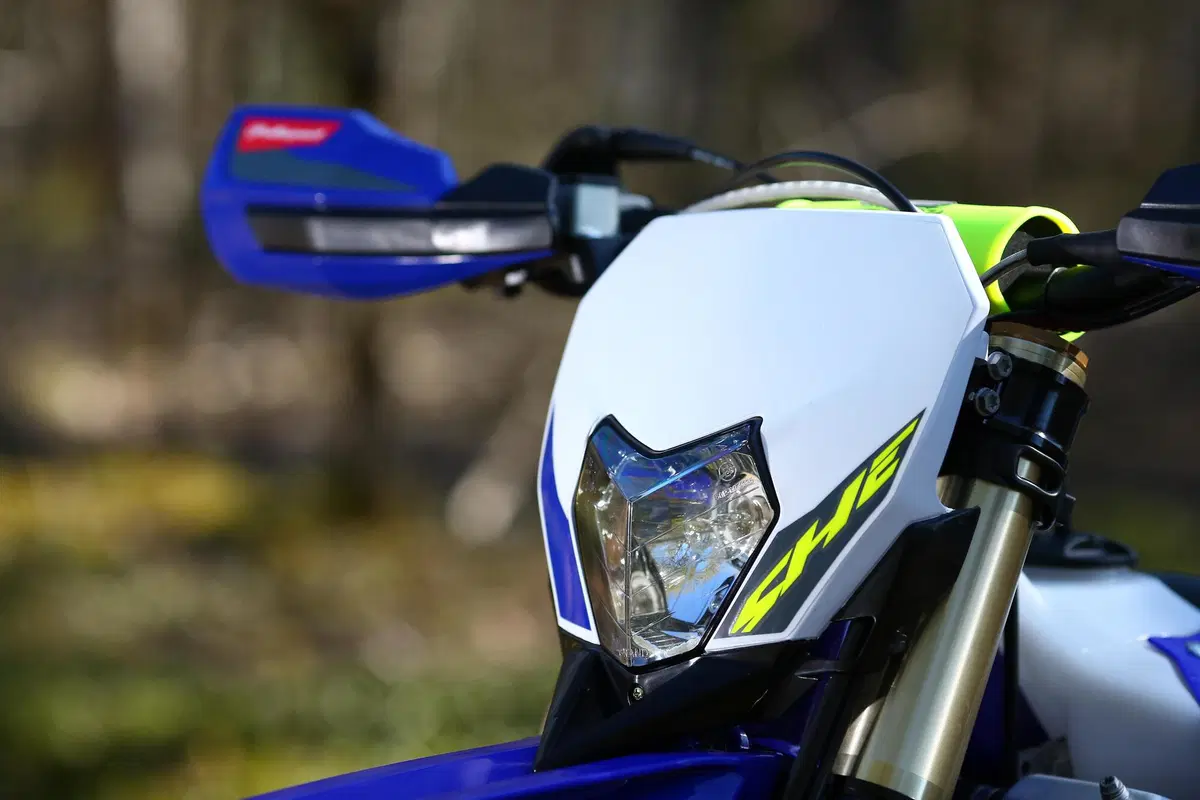 Sherco rinnova la gamma Enduro Factory 2023. Novità e prezzi (44)