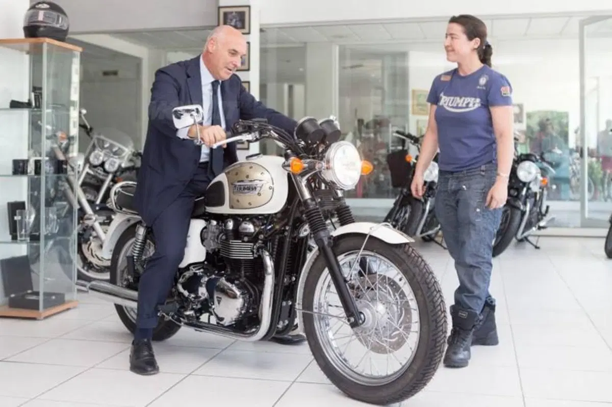 Edizione limitata di 10 esemplari per la Triumph Bonneville firmata Marinella (8)