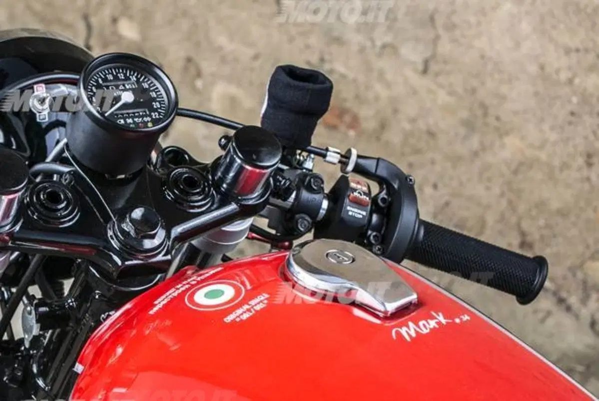 Le Strane di Moto.it: Yamaha XV 500 (5)