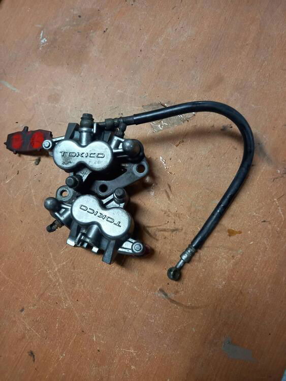 Coppia pinza freno anteriore Kawasaki ZR-7 1999-20 (2)