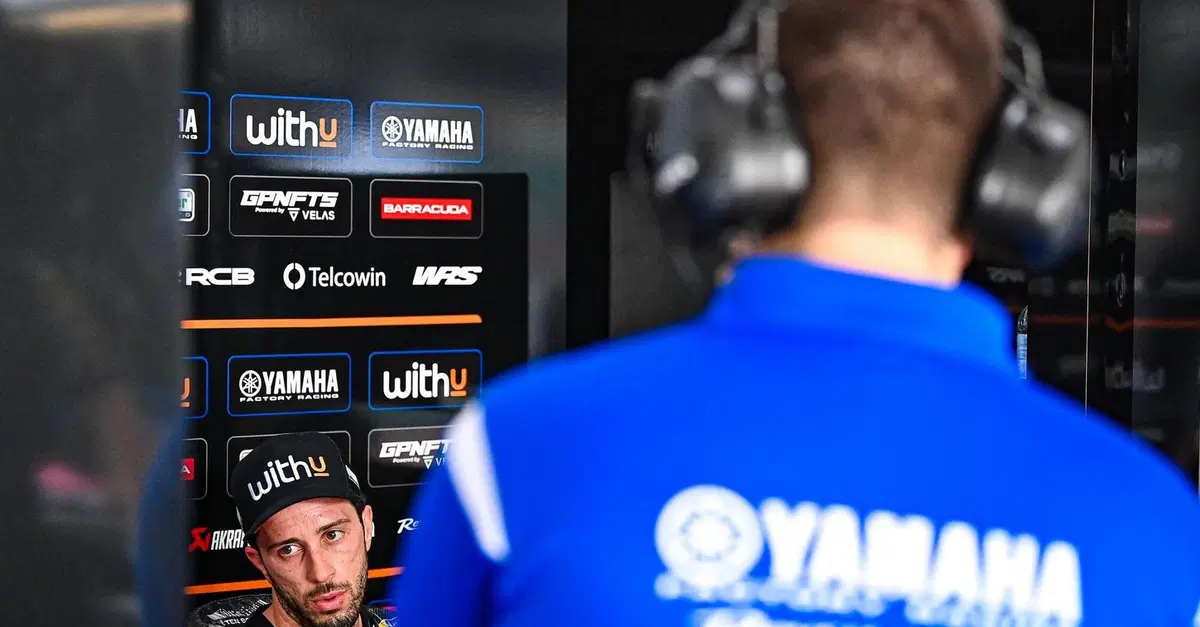 MotoGP 2022. Andrea Dovizioso: "Yamaha come la Honda, la guida solo un pilota. Io? Devo cambiare microchip"