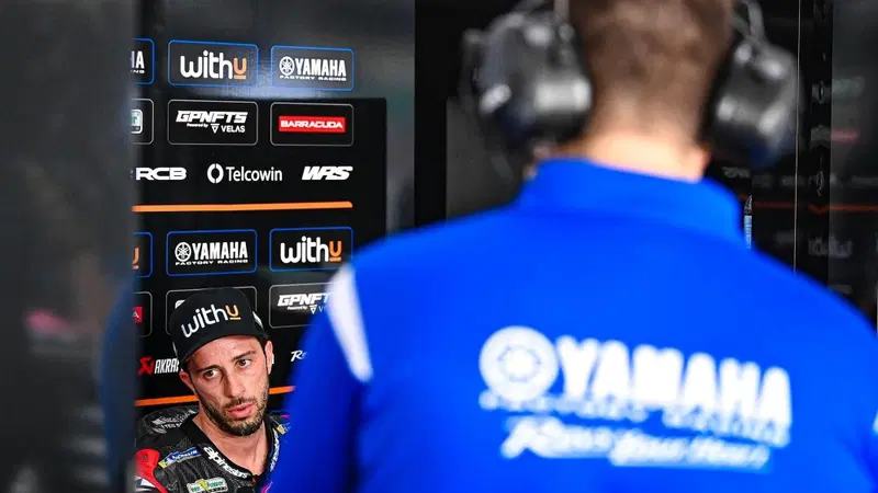 MotoGP 2022. Andrea Dovizioso: "Yamaha come la Honda, la guida solo un pilota. Io? Devo cambiare microchip"