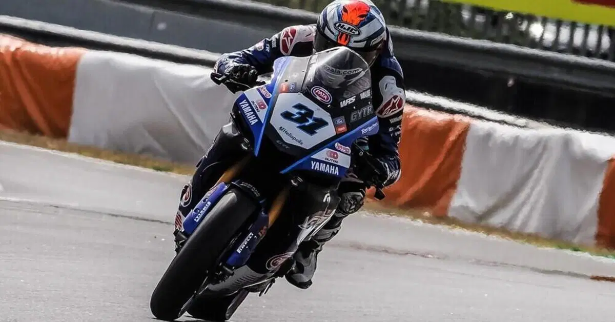 SBK 2022. A Gerloff le FP1 dell'Estoril. Brutta frattura per Van der Mark
