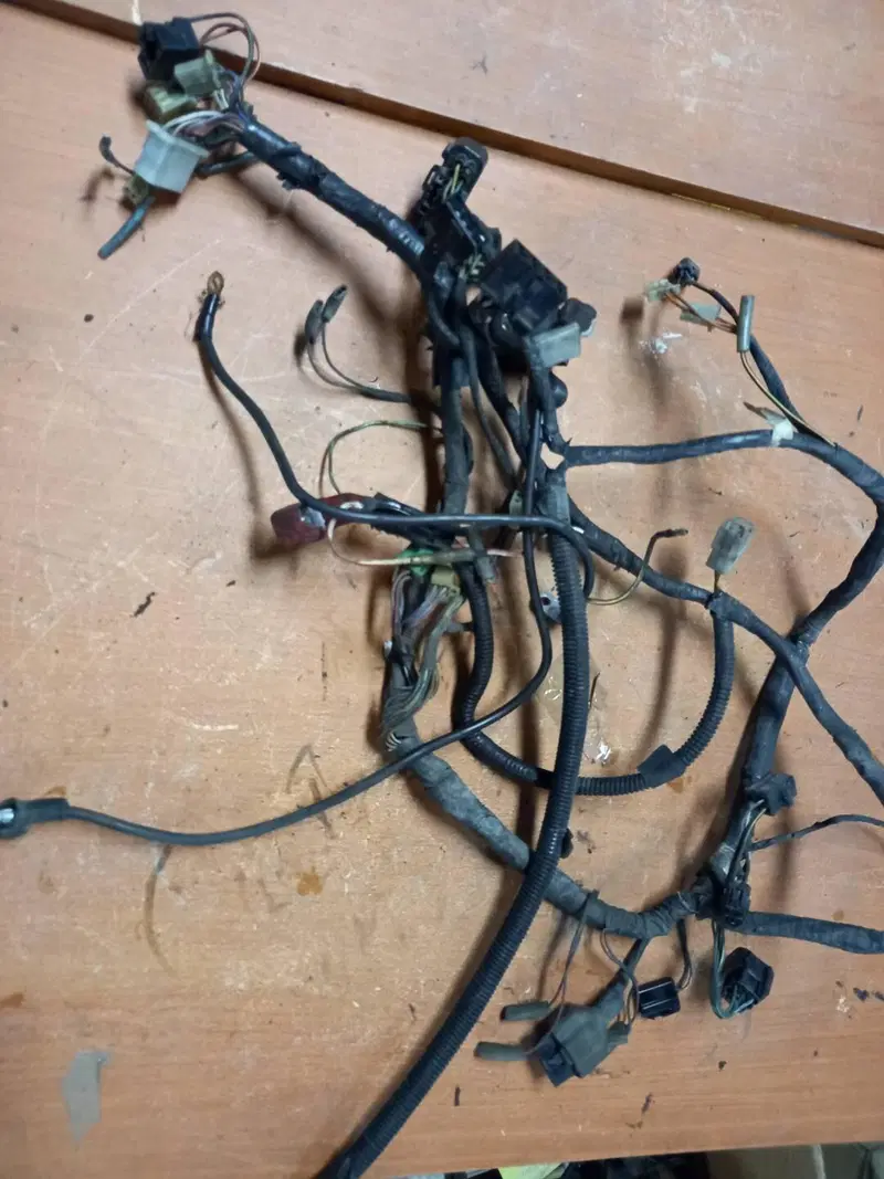 Coppia comandi elettrici per fari frecce avviament Kawasaki (3)