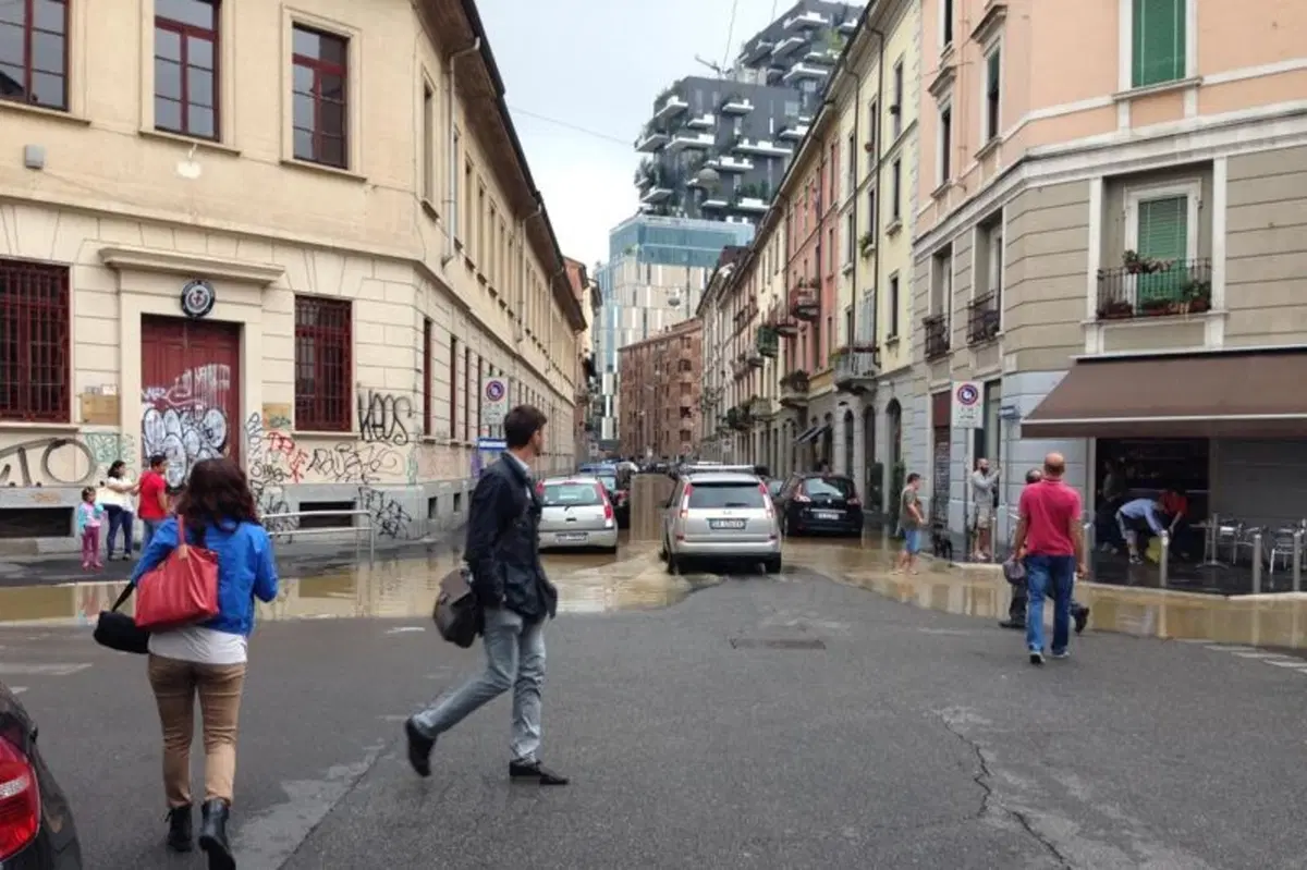 Milano sott'acqua: le foto dei nostri lettori! (2)