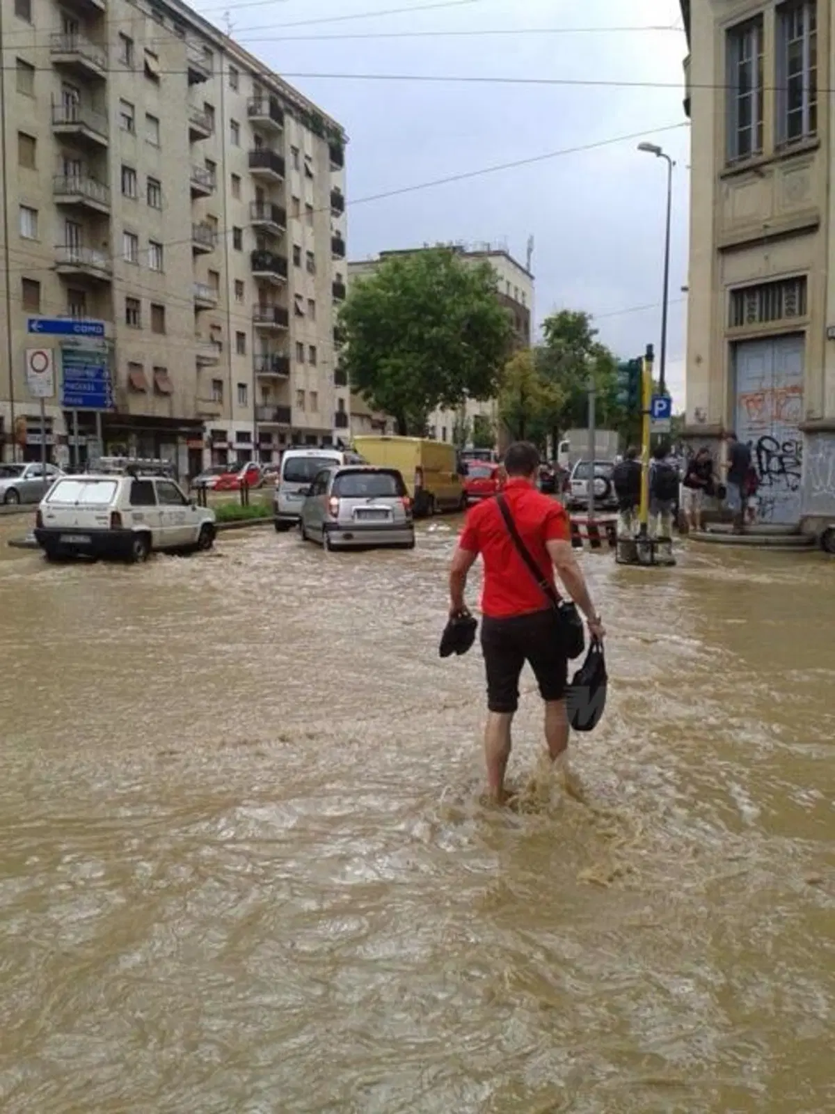 Milano sott'acqua: le foto dei nostri lettori! (4)