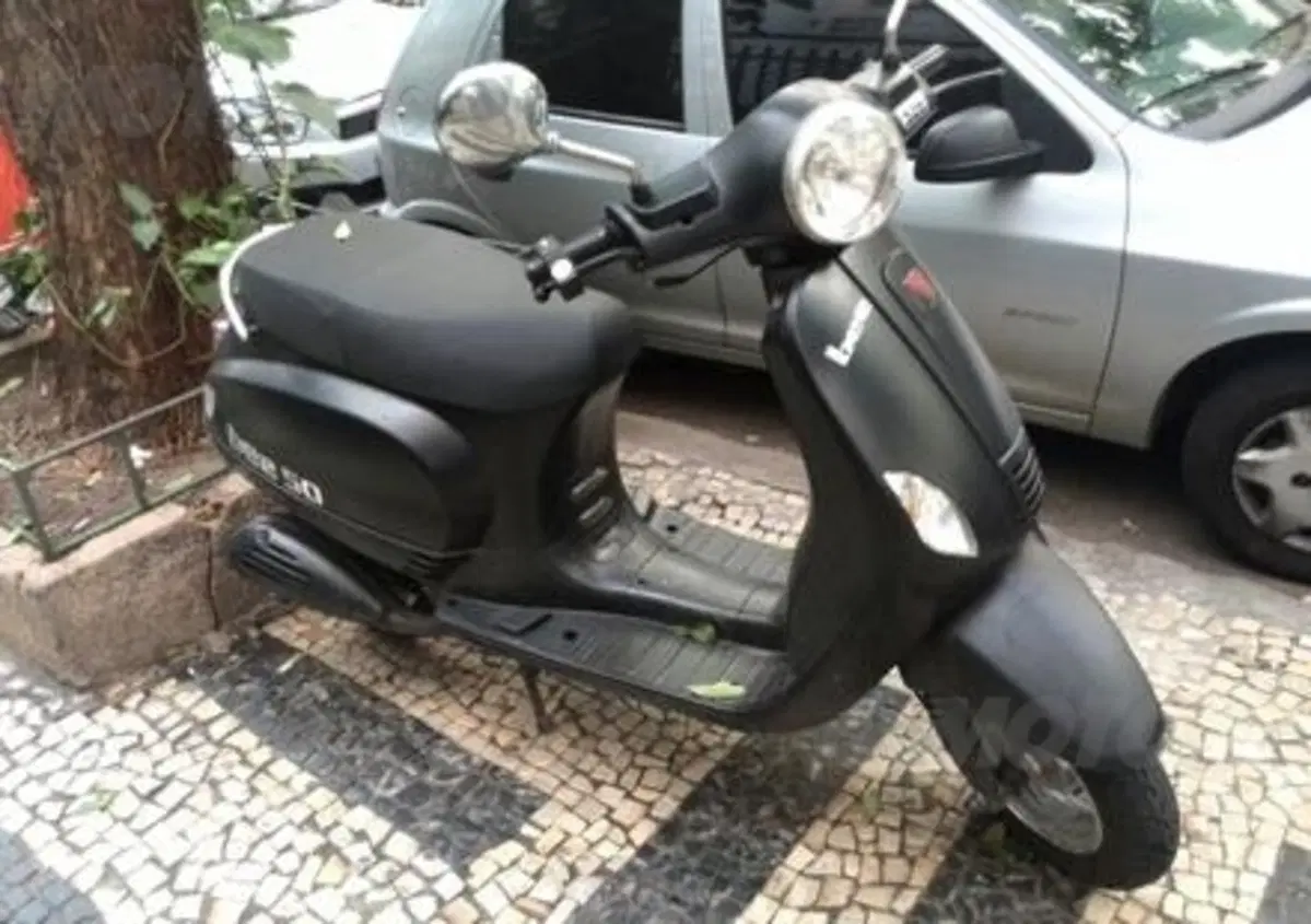 In Brasile la Vespa si chiama Ape (Bee), ma &egrave; una copia spudorata