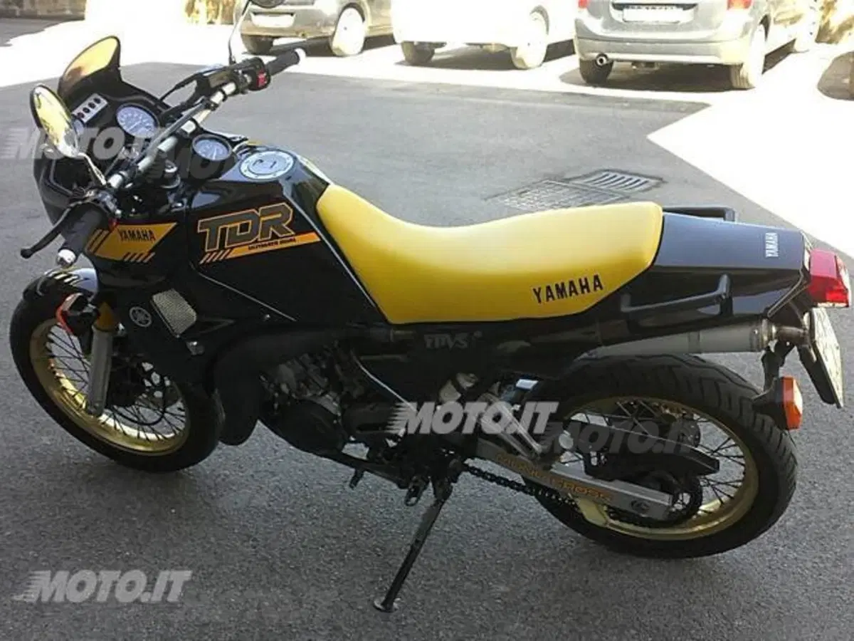 Le Belle e Possibili di Moto.it: Yamaha TDR 250 (4)