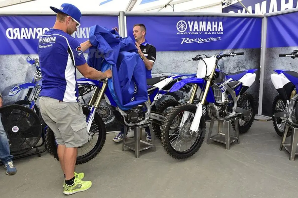 Yamaha Motocross 2015. Svelati i prezzi della famiglia YZ (3)