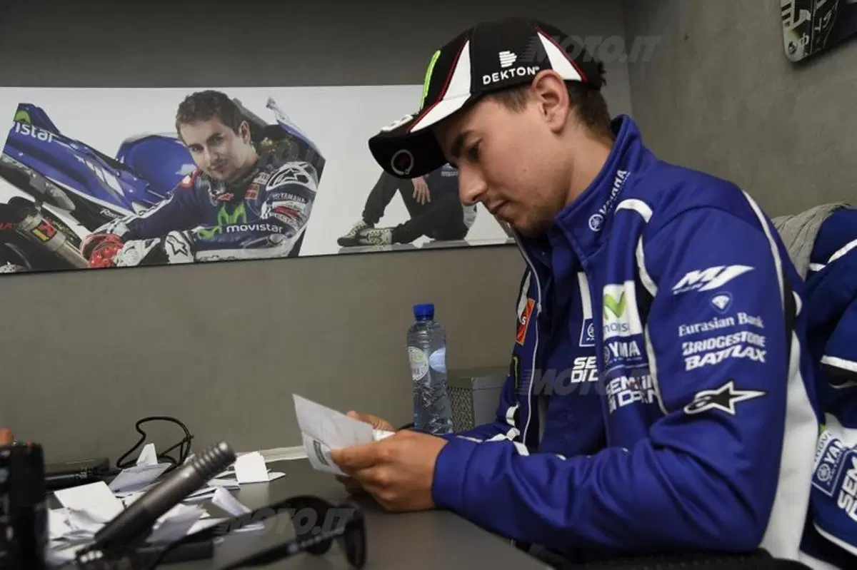 Jorge Lorenzo: "Marquez più coraggioso, Rossi più intelligente" (3)