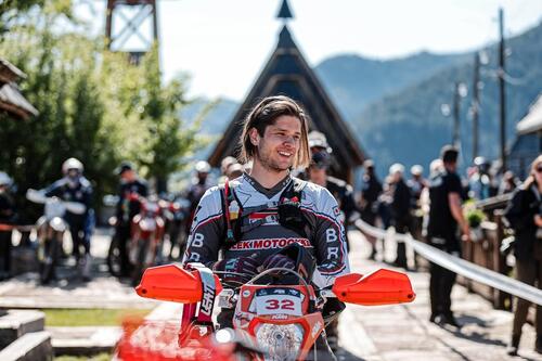 Mondiale Hard Enduro. Xross Serbia, Manuel Lettenbichler (KTM) Torna e Vince (3)