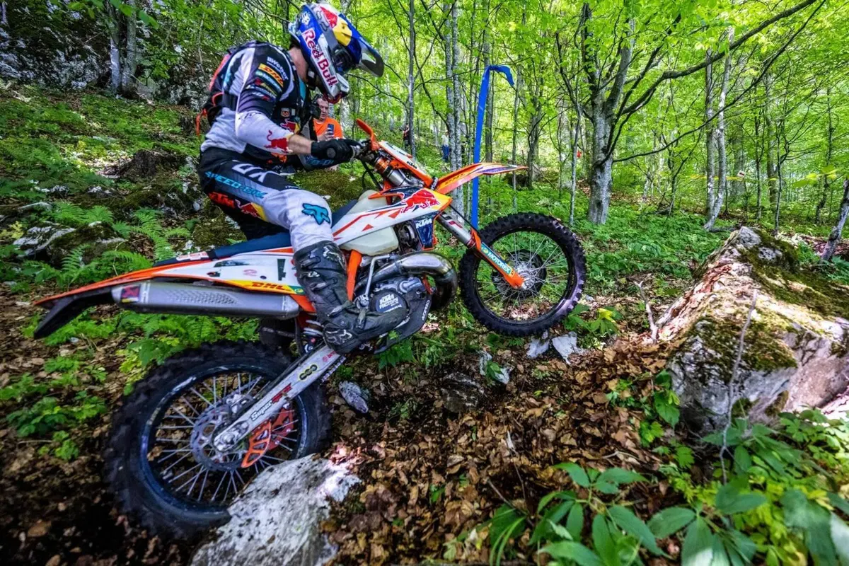 Mondiale Hard Enduro. Xross Serbia, Manuel Lettenbichler (KTM) Torna e Vince (15)