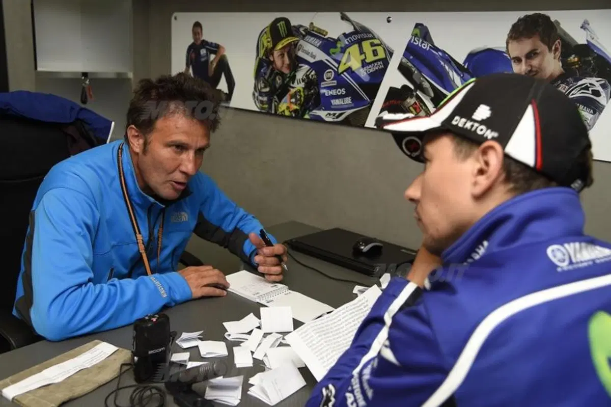 Jorge Lorenzo: "Marquez più coraggioso, Rossi più intelligente" (8)
