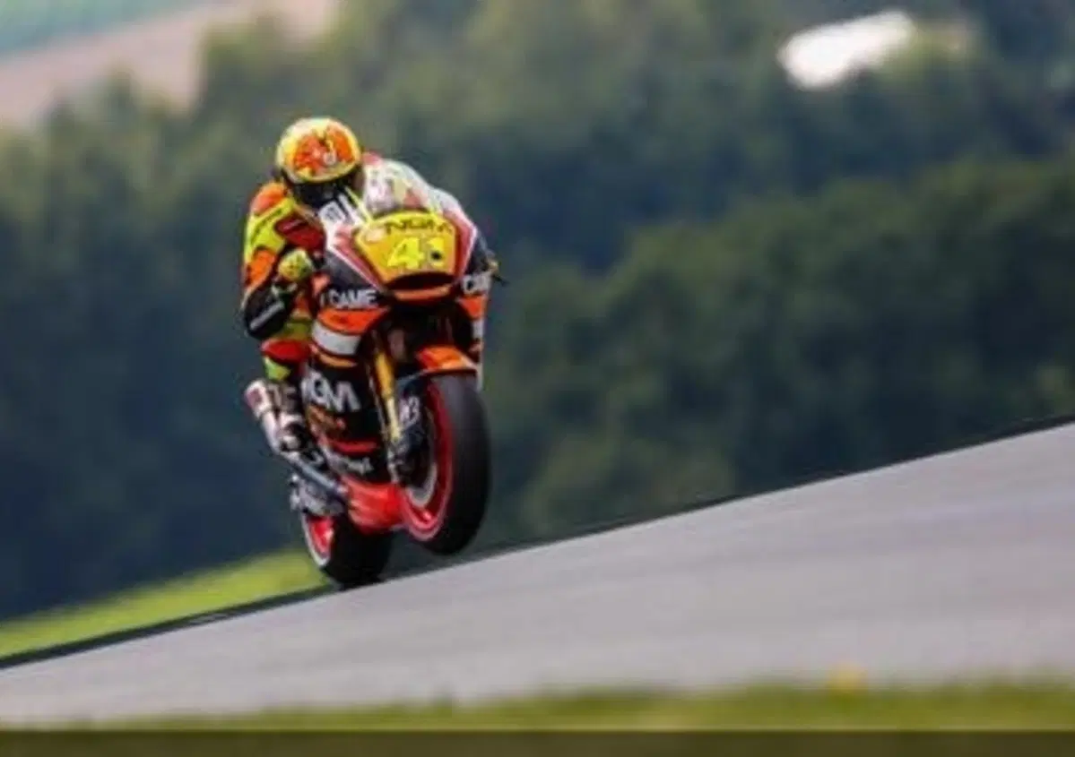 MotoGP. Aleix Espargaro in testa dopo il venerd&igrave; di prove in Germania