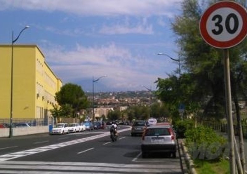 Catania: limite di 30 km/h e autovelox. Sicurezza o cassa?