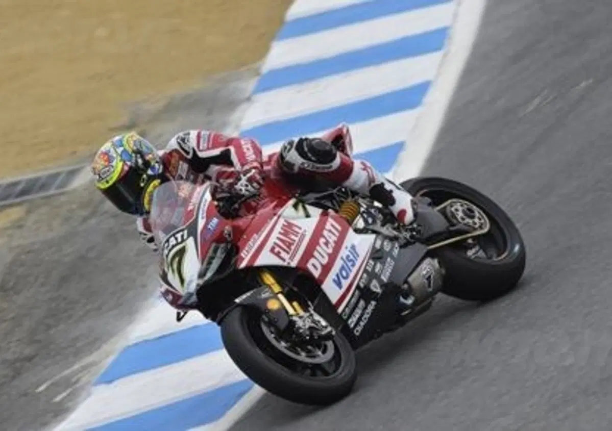 Davies si aggiudica le prove SBK di Laguna Seca
