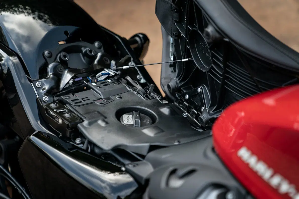 Harley-Davidson Low Ride ST e Nighster, sportività in chiave USA (2)