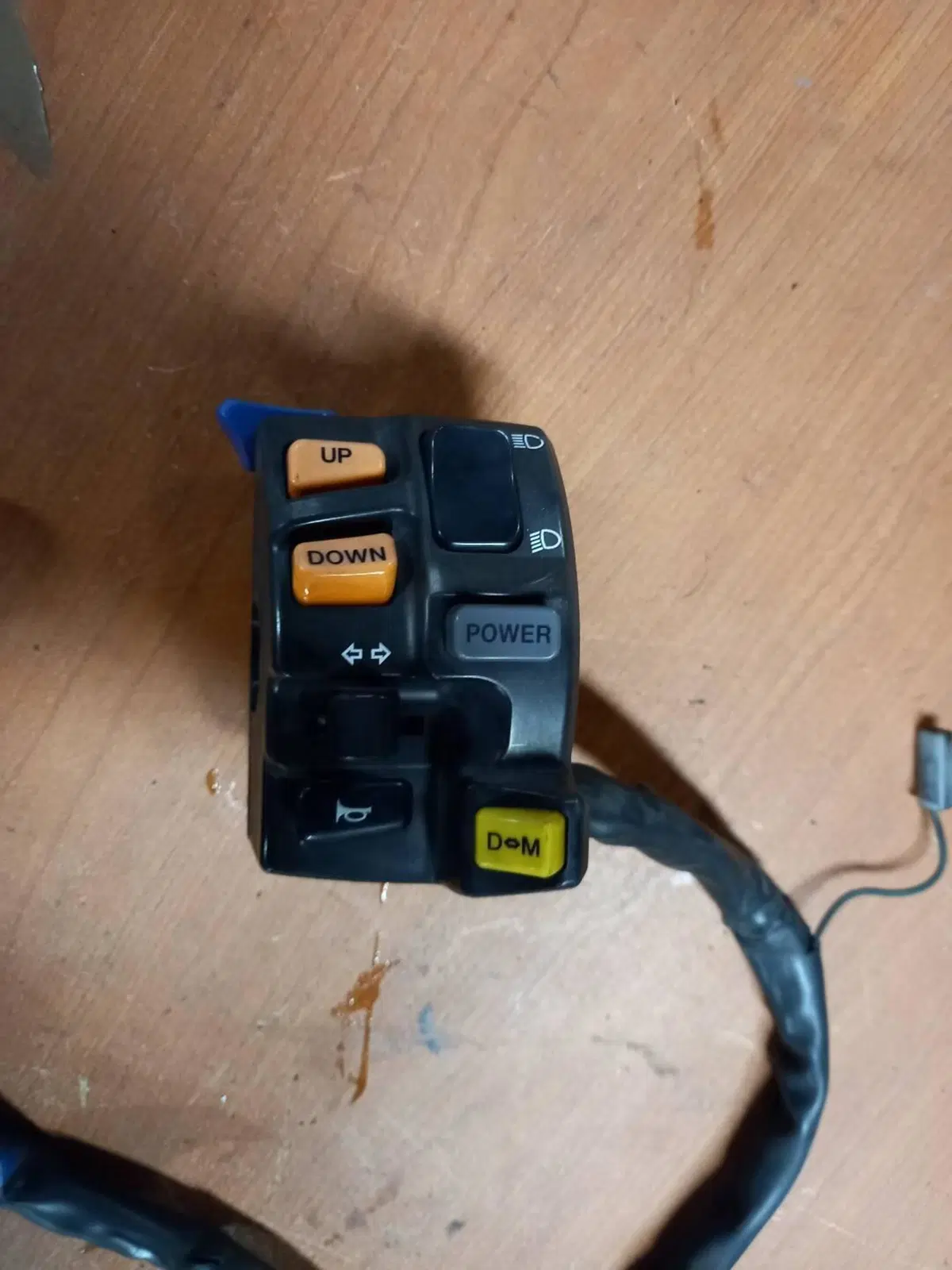 Comando blocchetto sinistro Burgman 650 2006 2011 Suzuki (2)