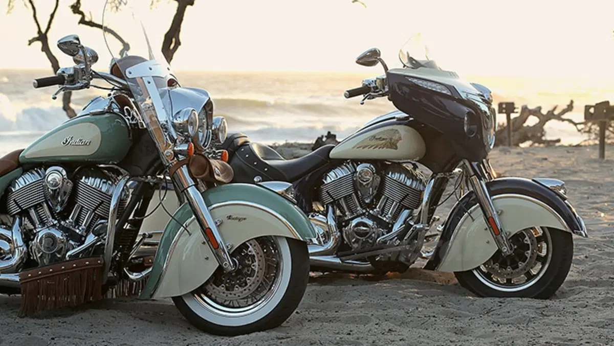 Indian Chief 2015, si inizia con le tinte two-tone (11)