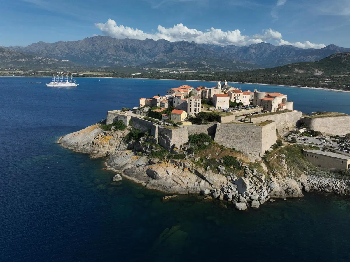 Planet Explorer 15: Corsica - Day 5: Ajaccio - Col de Lava - Calvi (6)