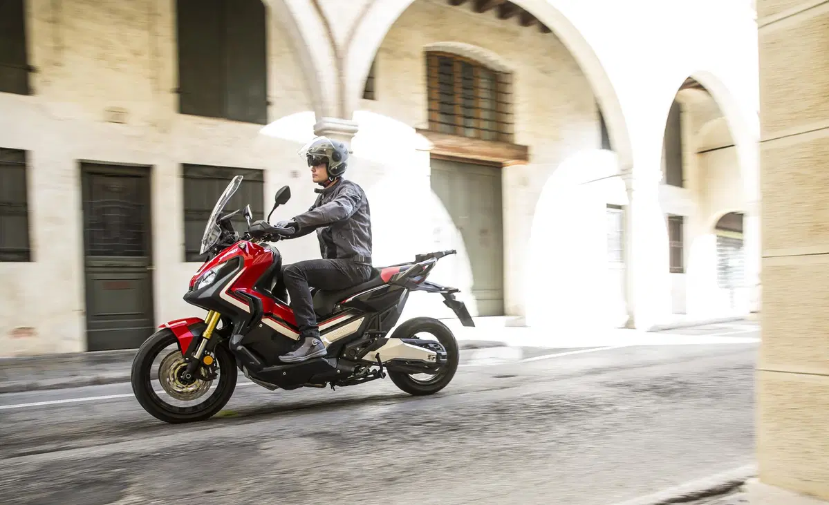 Scarpa tecnica Eleveit Town (anche Air e WP)