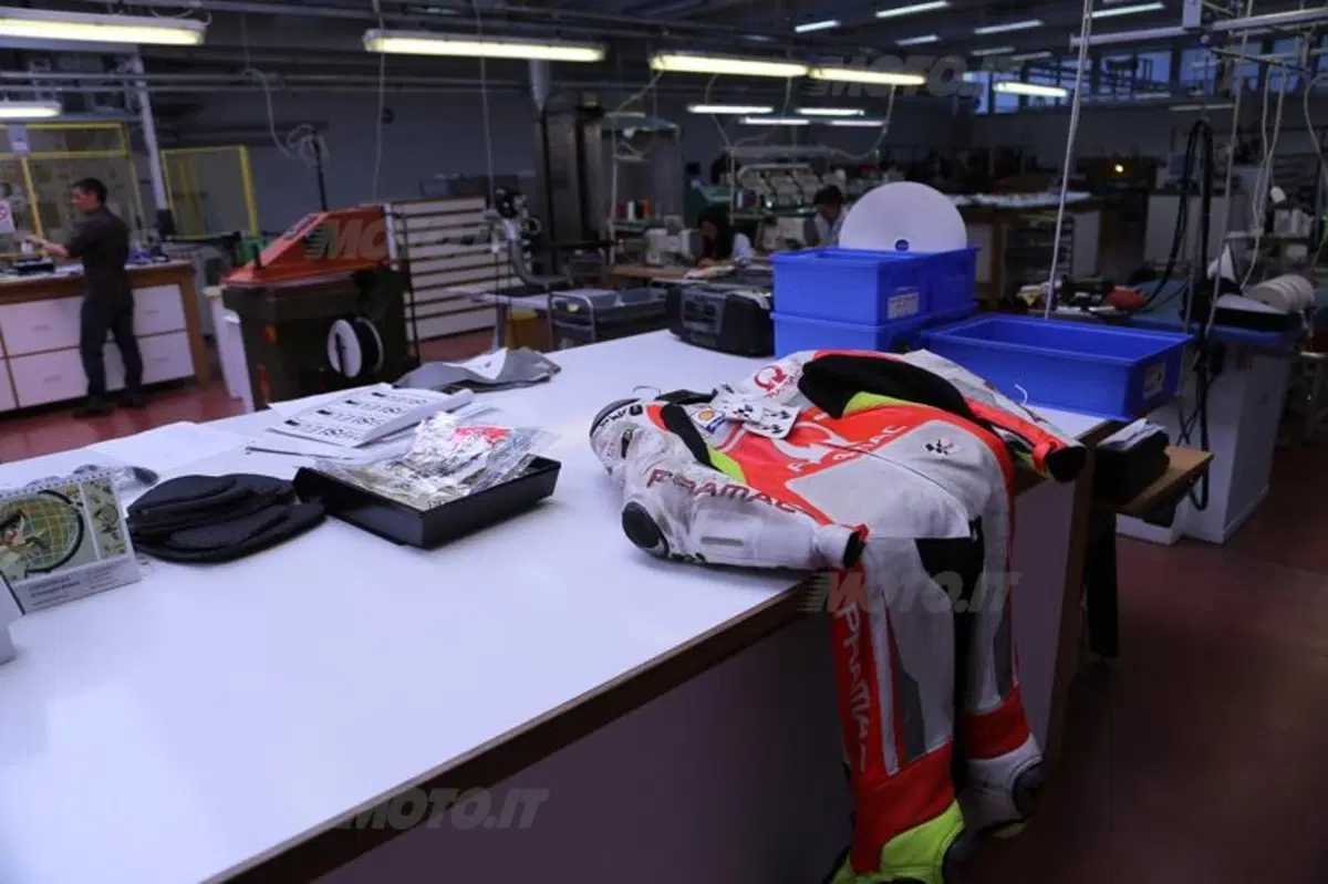 Dainese. Dalle competizioni la sicurezza per i motociclisti. Prima parte (12)