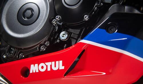 Suzuki GSX-S950 Yoshimura SERT. Venti mondiali Endurance vi sembrano pochi? (3)