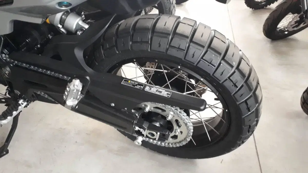Benelli Leoncino 800 Trail (2022 - 26) (7)