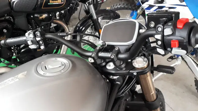 Benelli Leoncino 800 Trail (2022 - 26) (5)