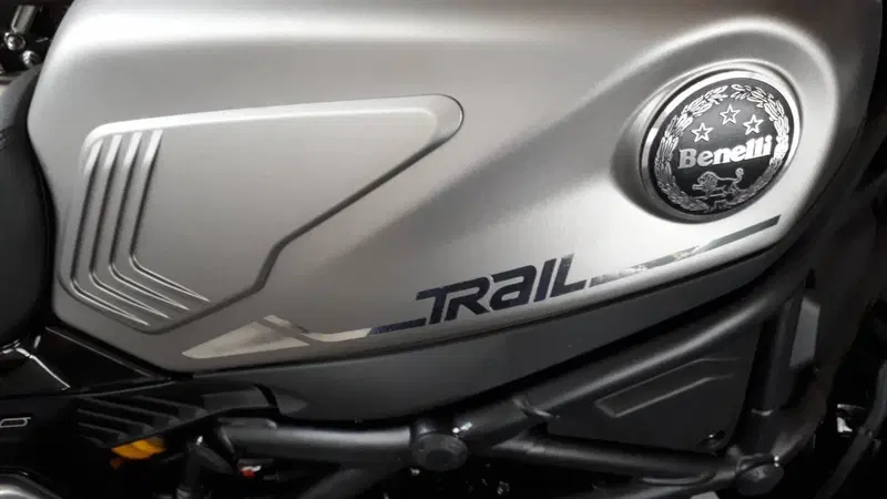 Benelli Leoncino 800 Trail (2022 - 26) (2)