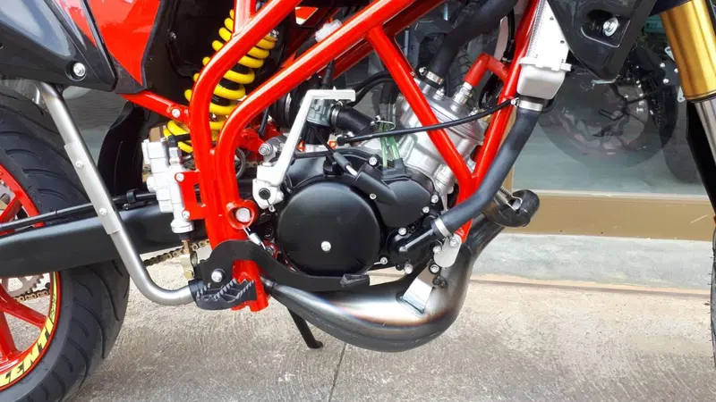 Valenti Racing N01 50 (2023 - 26) (8)