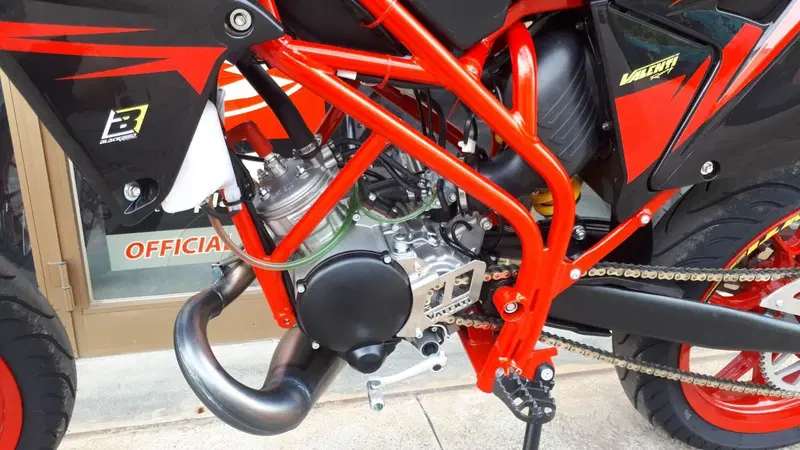 Valenti Racing N01 50 (2023 - 26) (2)