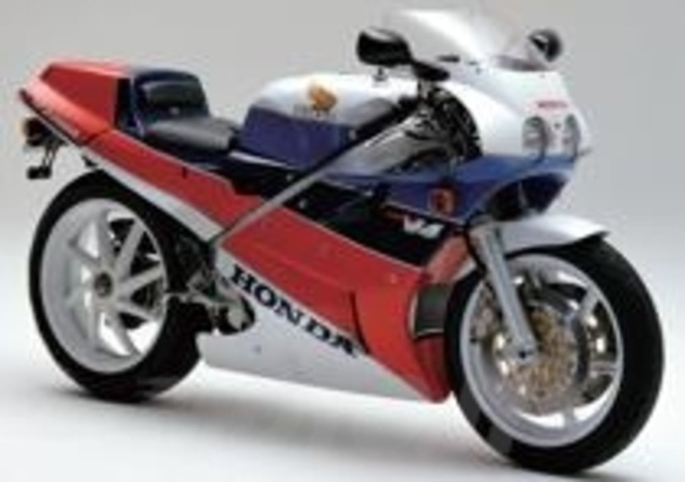 Honda RC30
