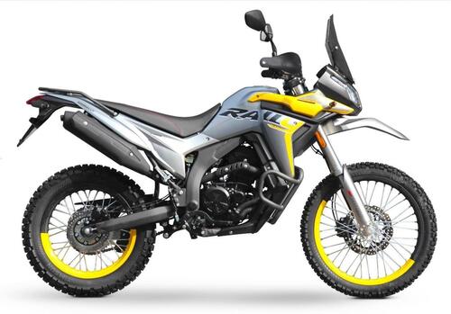 Arriva la VOGE Valico 300 Rally. Piccola enduro con il 21” (2)