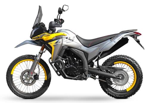 Arriva la VOGE Valico 300 Rally. Piccola enduro con il 21” (3)